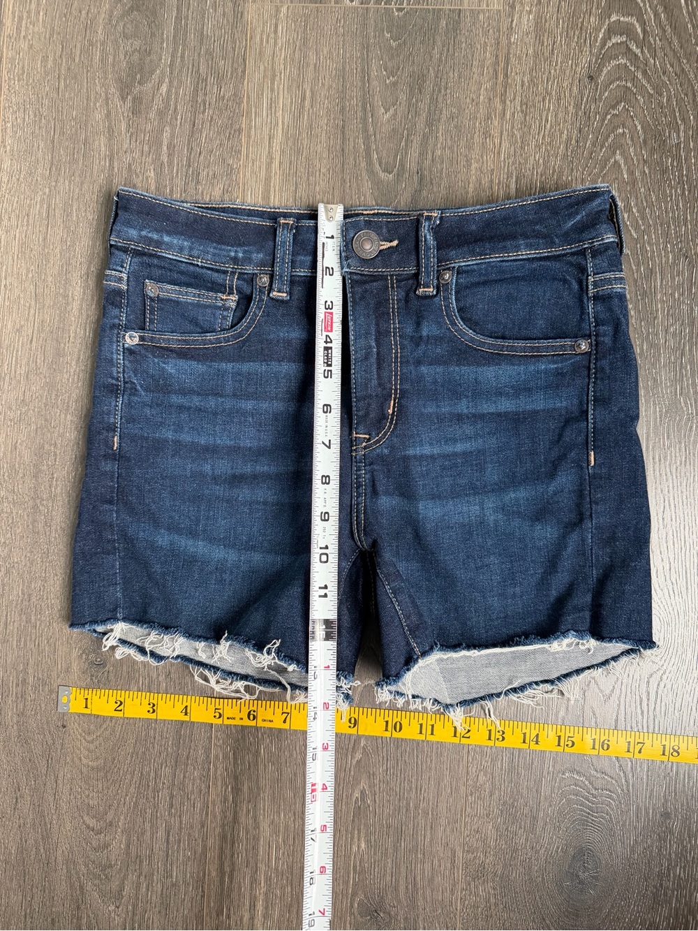 America Eagle Hi-Rise Shortie Denim Shorts Dark Wash Hem Stretch Size 4 Y2K - Picture 4 of 7